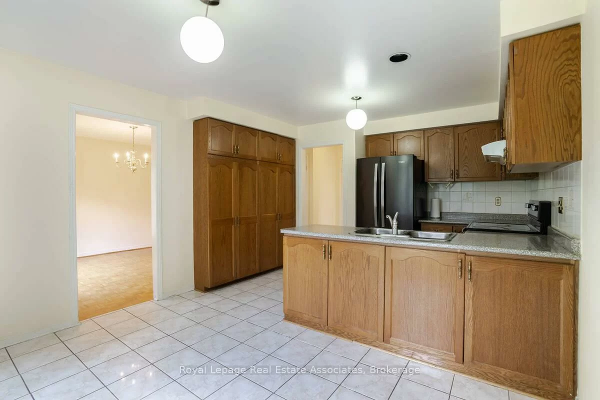 2551, Wynten, 1004 - CV Clearview, Oakville