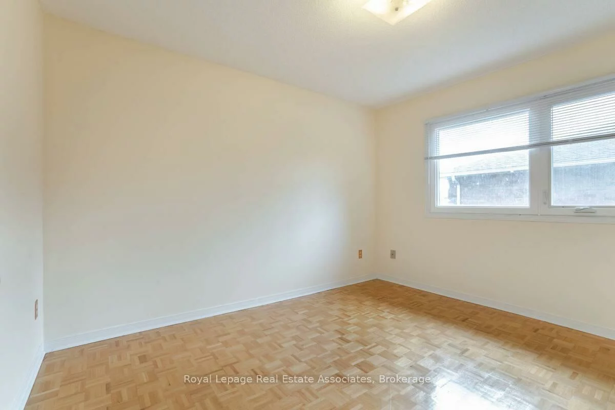 2551, Wynten, 1004 - CV Clearview, Oakville