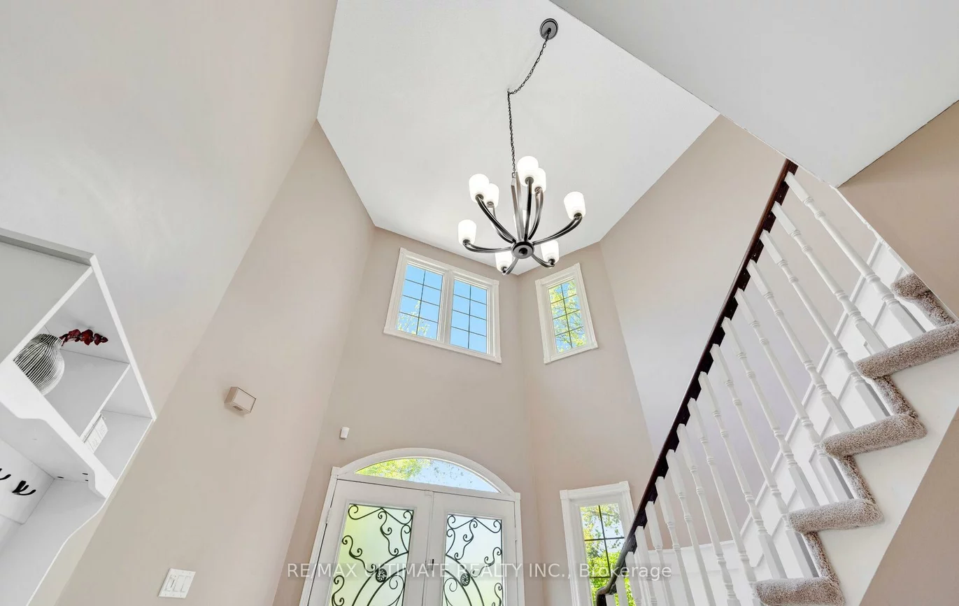 2087, Mayflower, 1015 - RO River Oaks, Oakville