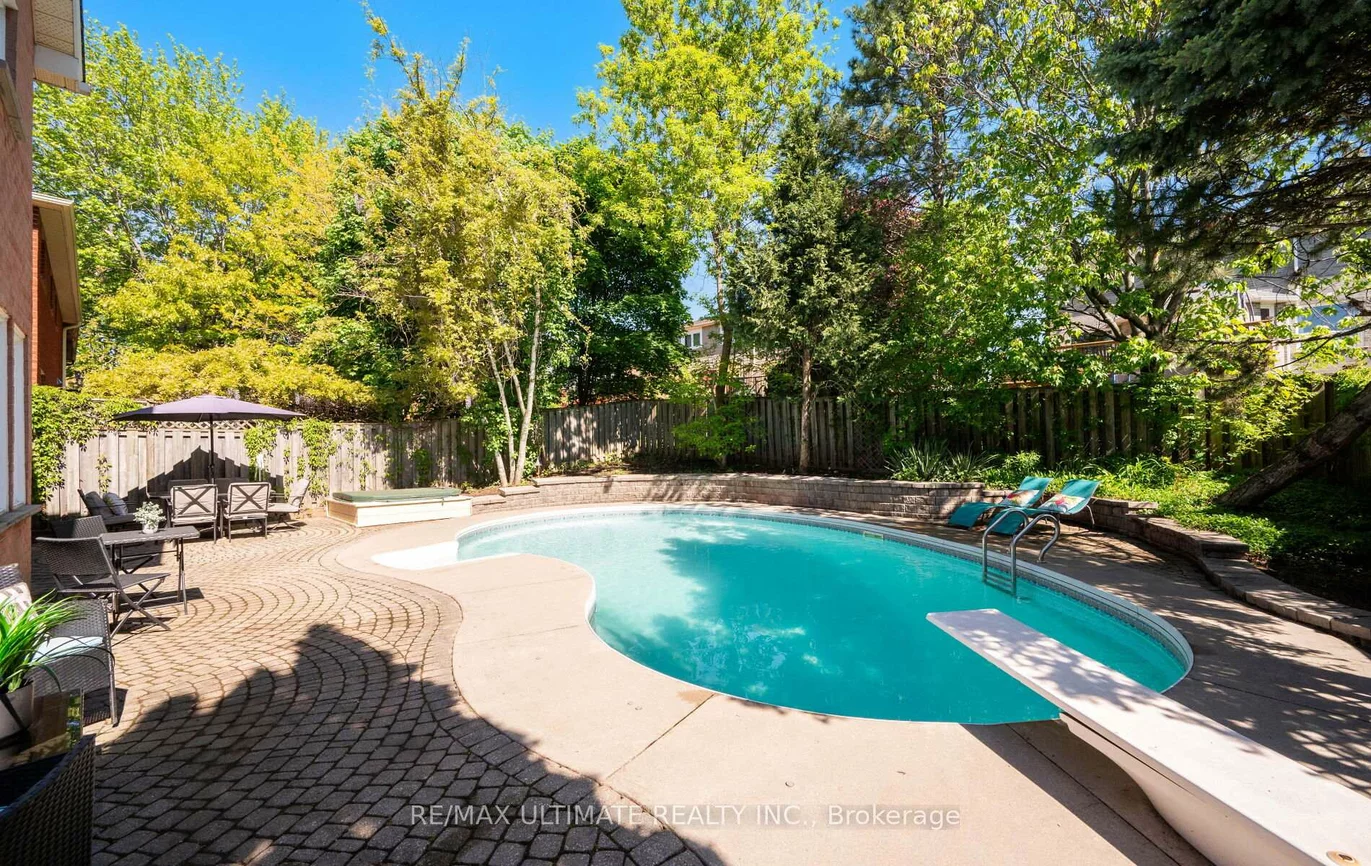 2087, Mayflower, 1015 - RO River Oaks, Oakville