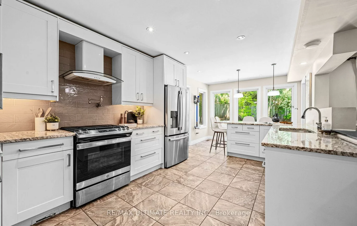 2087, Mayflower, 1015 - RO River Oaks, Oakville