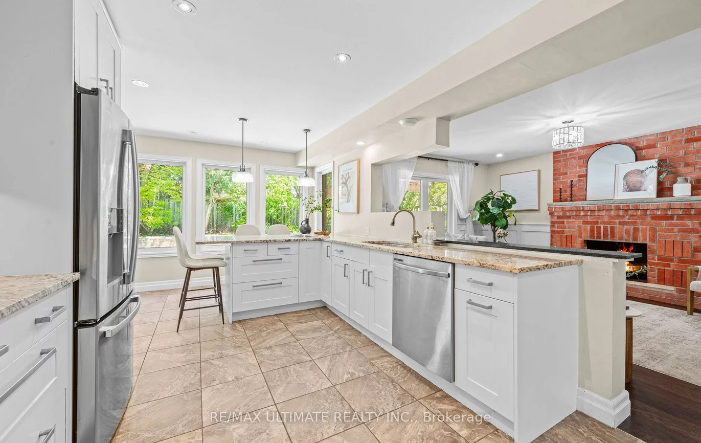 2087, Mayflower, 1015 - RO River Oaks, Oakville