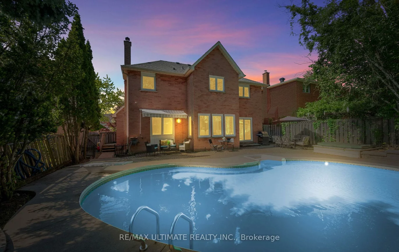2087, Mayflower, 1015 - RO River Oaks, Oakville
