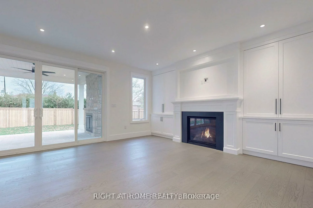 274, Weighton, 1020 - WO West, Oakville