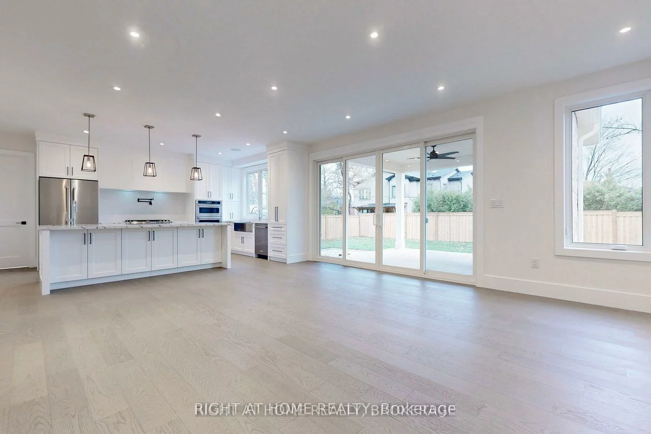 274, Weighton, 1020 - WO West, Oakville