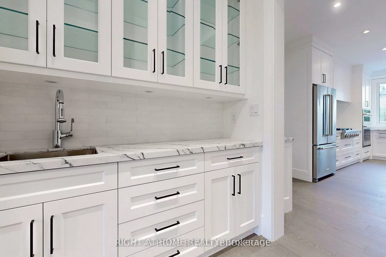 274, Weighton, 1020 - WO West, Oakville