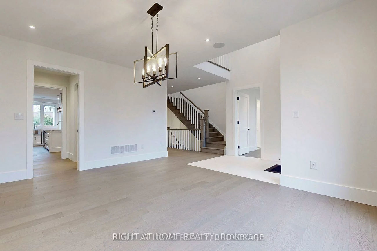 274, Weighton, 1020 - WO West, Oakville
