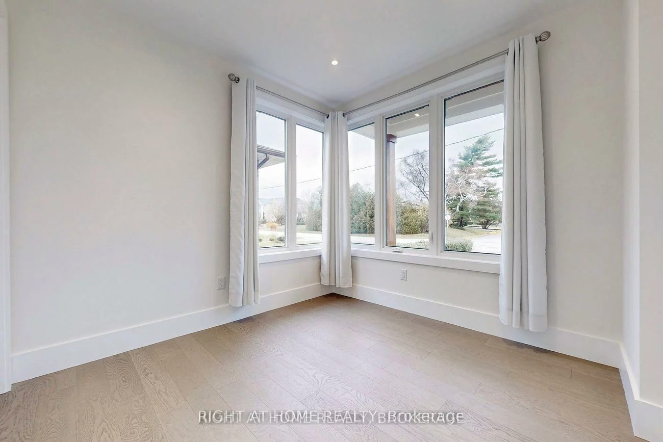 274, Weighton, 1020 - WO West, Oakville