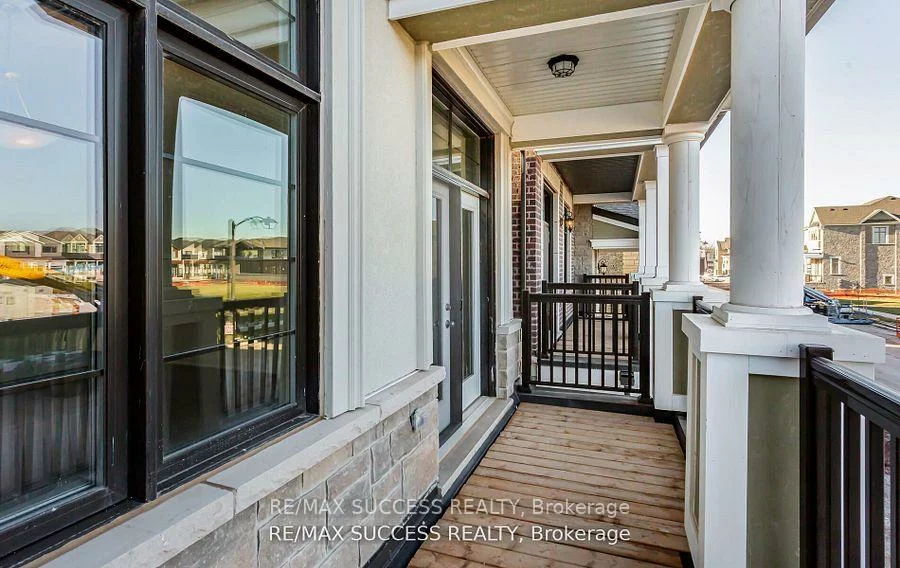 3130, Travertine, 1012 - NW Northwest, Oakville