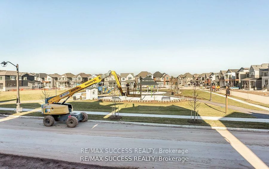 3130, Travertine, 1012 - NW Northwest, Oakville