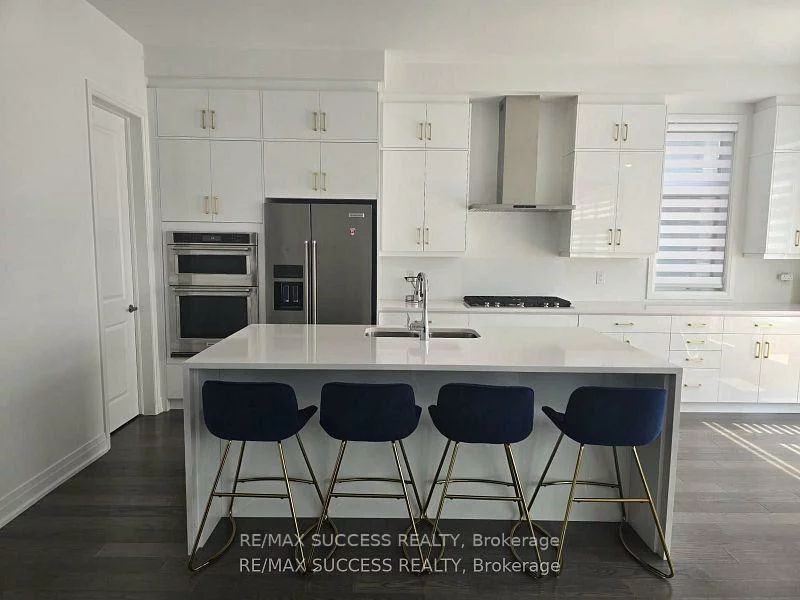 3130, Travertine, 1012 - NW Northwest, Oakville