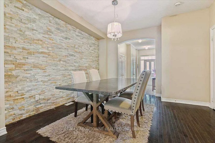 3440, Whilabout, 1001 - BR Bronte, Oakville