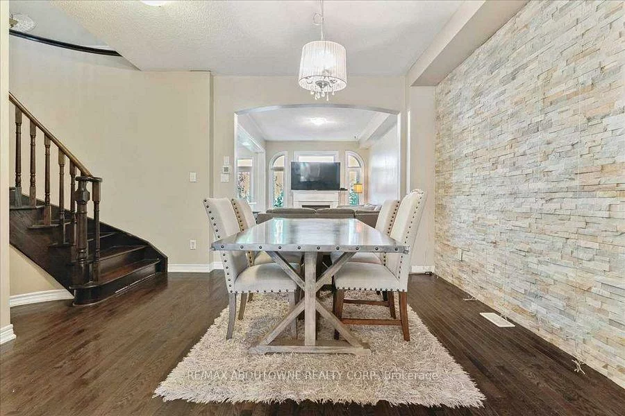 3440, Whilabout, 1001 - BR Bronte, Oakville