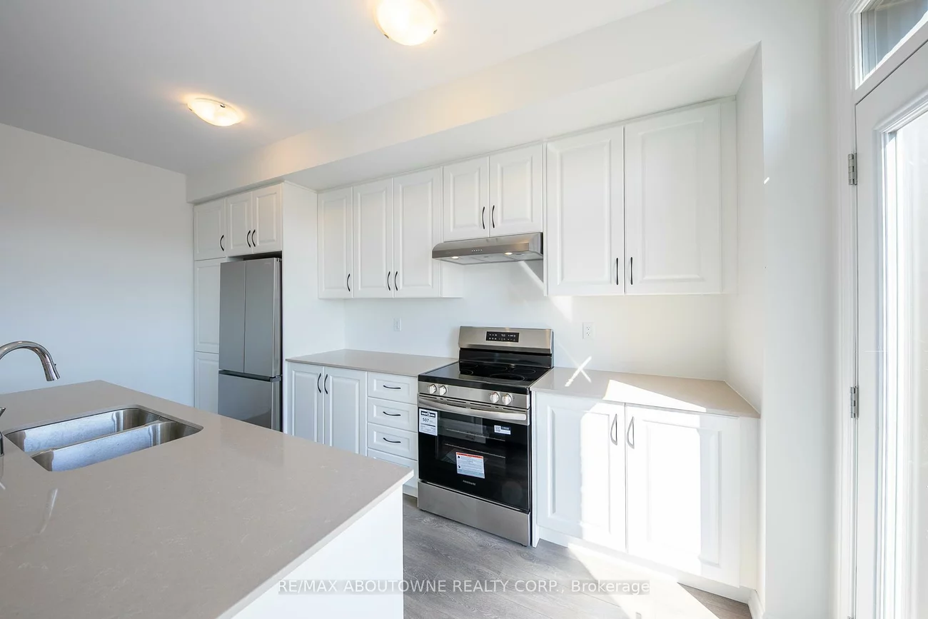3050, Robert Lamb, 1010 - JM Joshua Meadows, Oakville