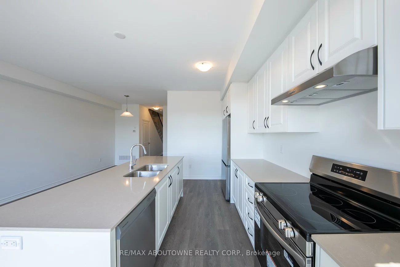 3050, Robert Lamb, 1010 - JM Joshua Meadows, Oakville
