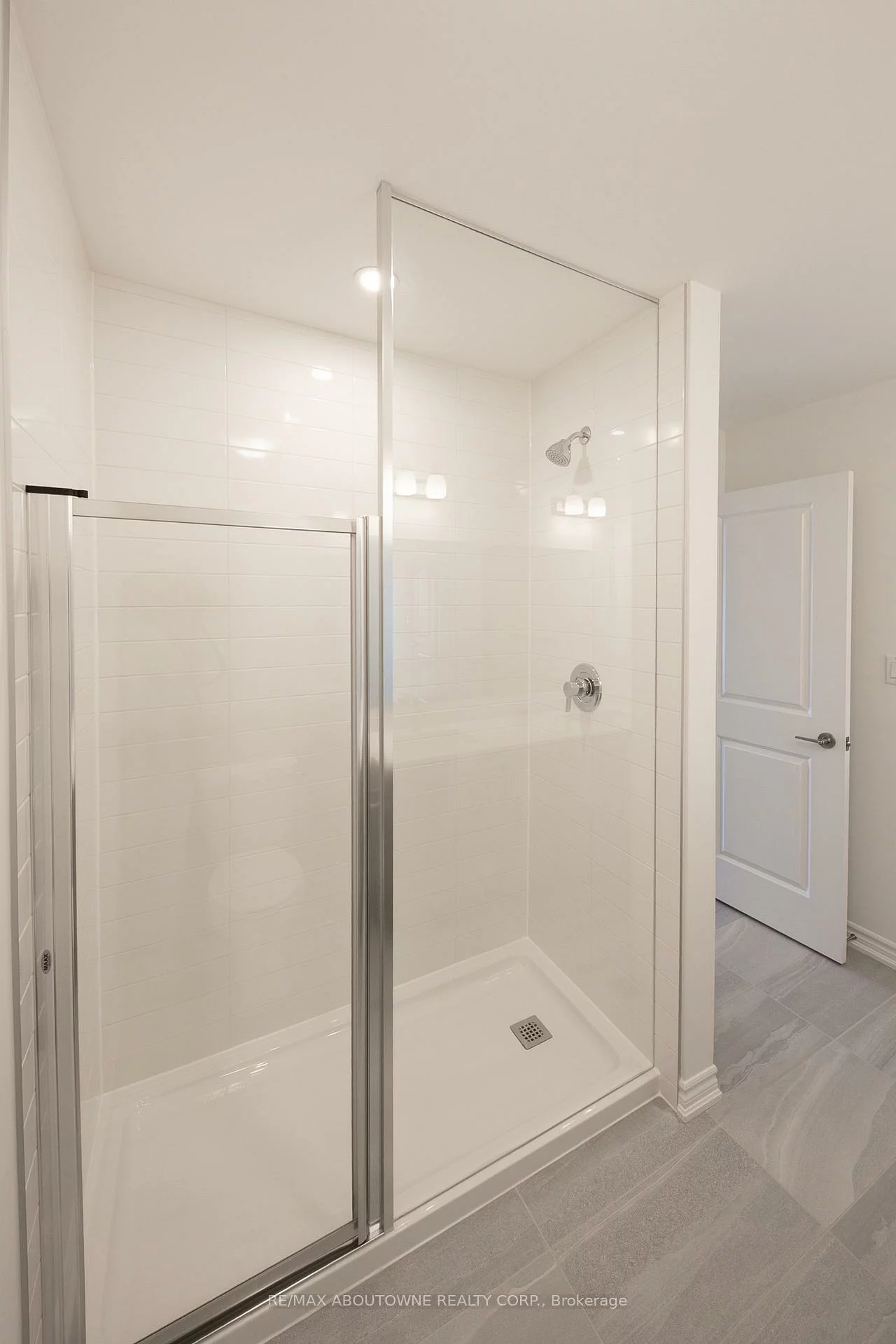 3050, Robert Lamb, 1010 - JM Joshua Meadows, Oakville