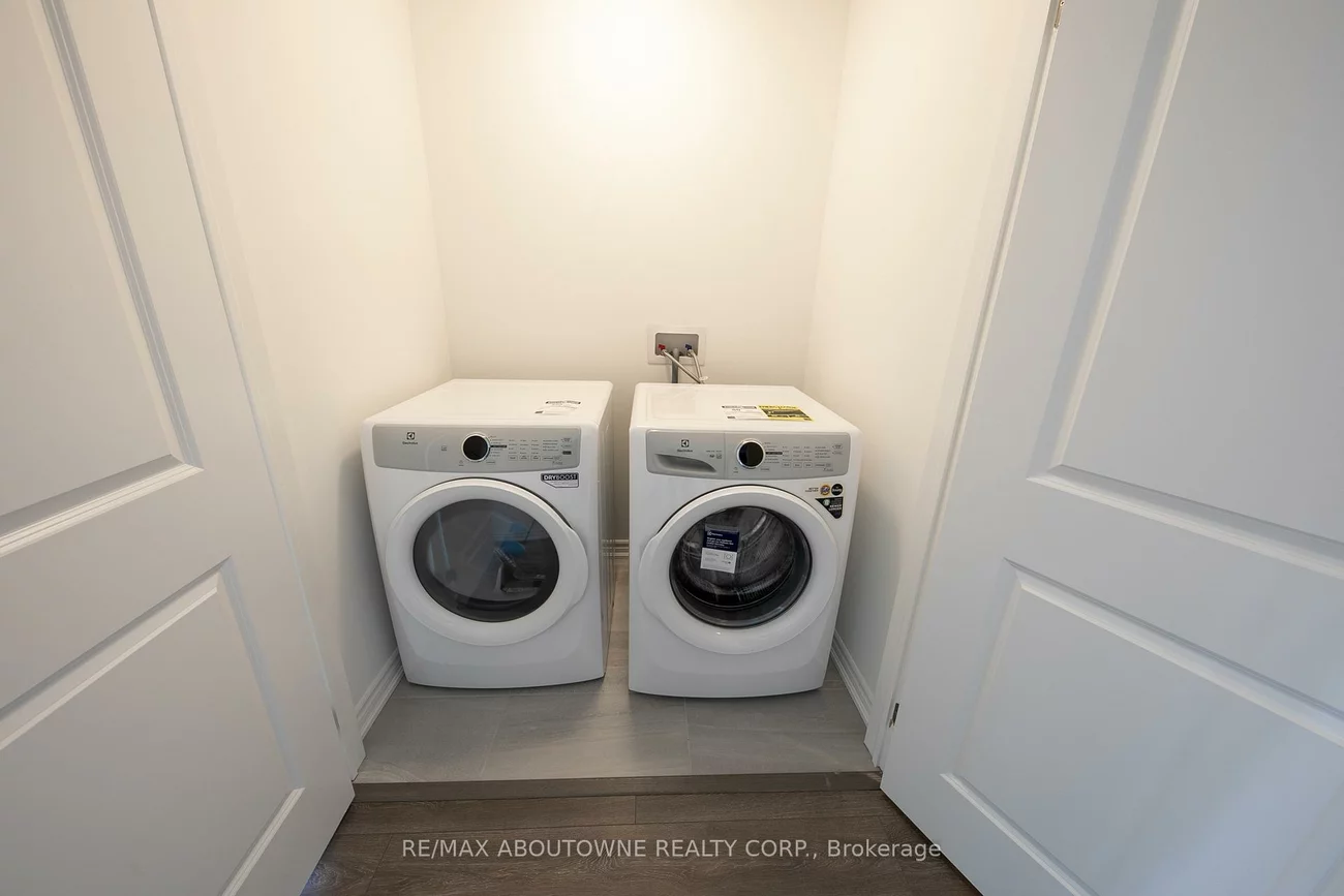 3050, Robert Lamb, 1010 - JM Joshua Meadows, Oakville