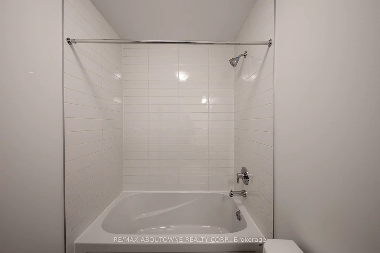 3050, Robert Lamb, 1010 - JM Joshua Meadows, Oakville