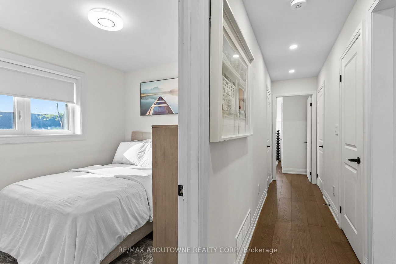 523, Pinegrove, 1020 - WO West, Oakville