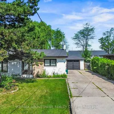 523, Pinegrove, 1020 - WO West, Oakville