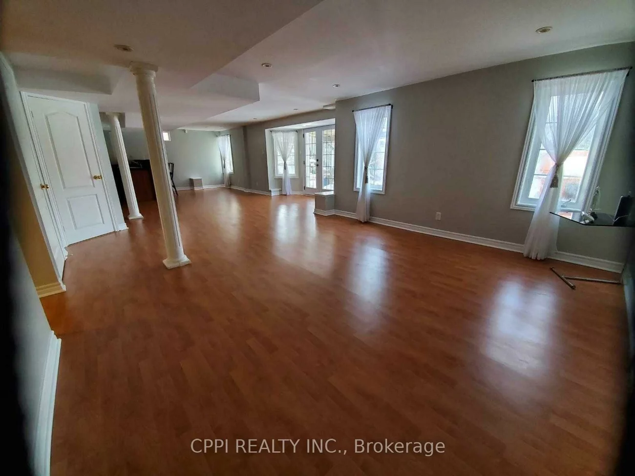 2388, Woodcrest, 1019 - WM Westmount, Oakville