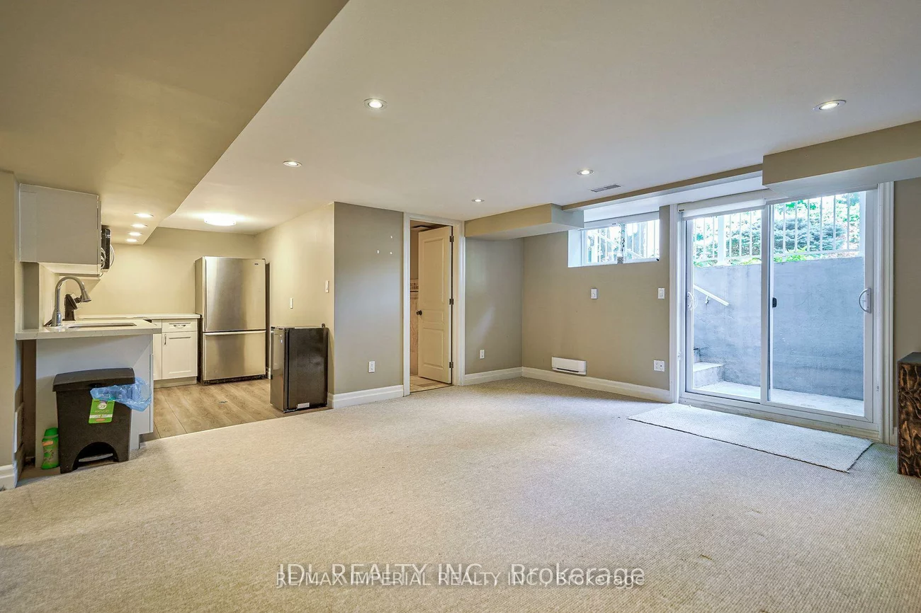 1066, Selby, 1020 - WO West, Oakville