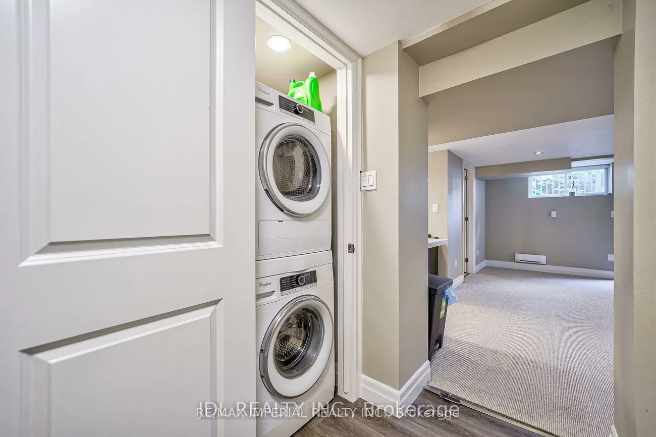1066, Selby, 1020 - WO West, Oakville