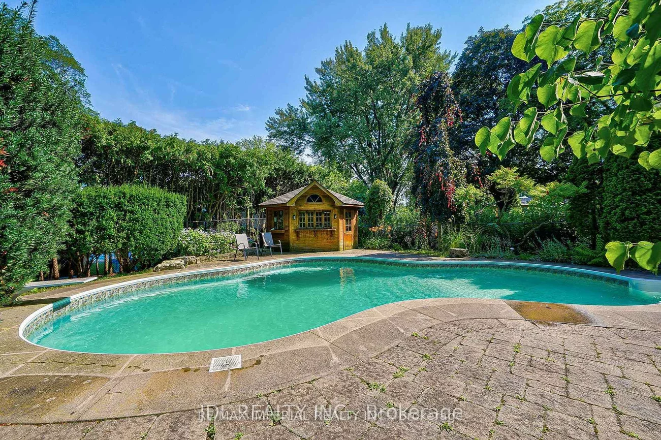 1066, Selby, 1020 - WO West, Oakville