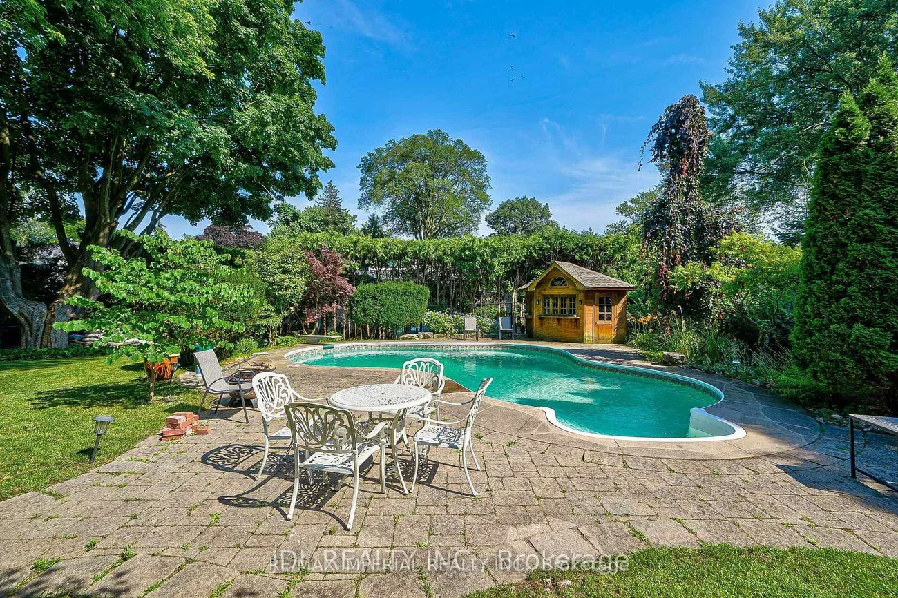 1066, Selby, 1020 - WO West, Oakville