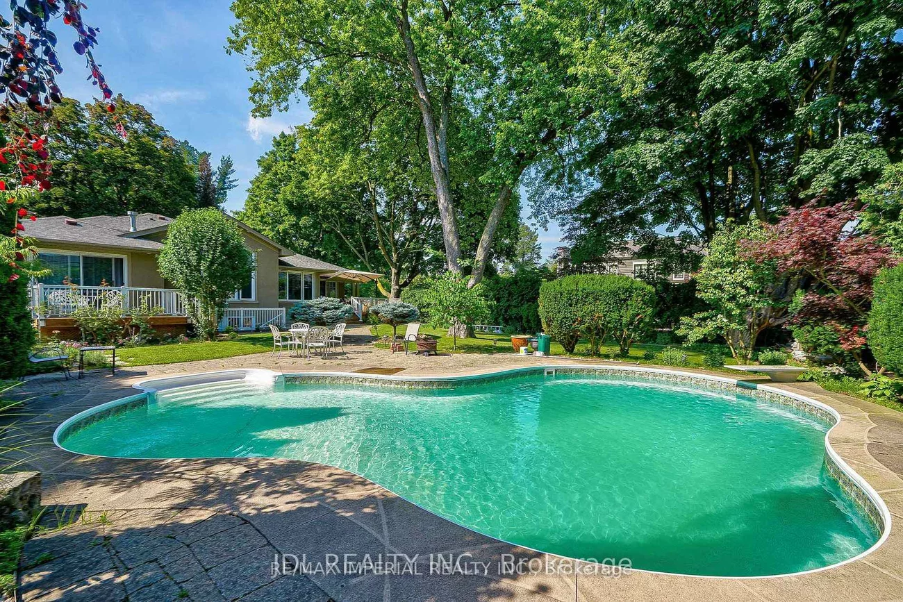 1066, Selby, 1020 - WO West, Oakville