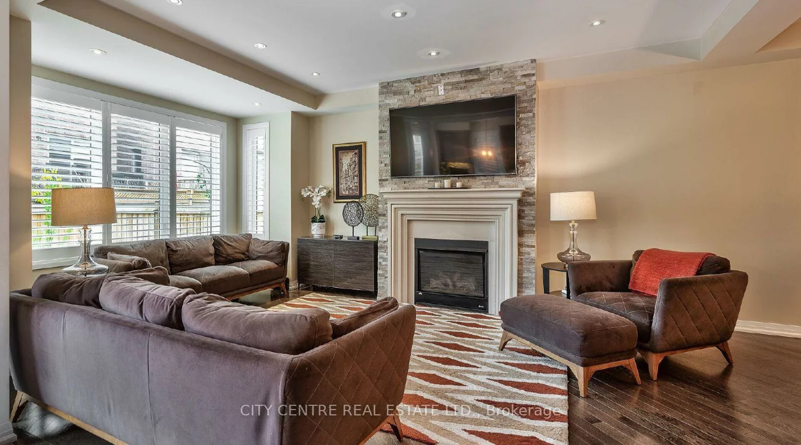 375, Begonia, 1040 - OA Rural Oakville, Oakville