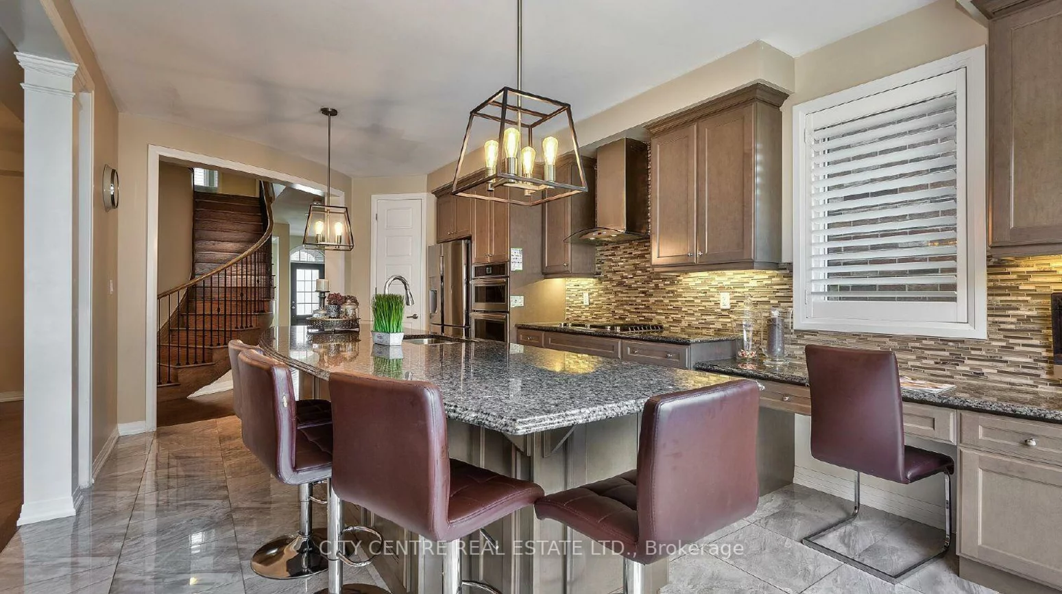 375, Begonia, 1040 - OA Rural Oakville, Oakville