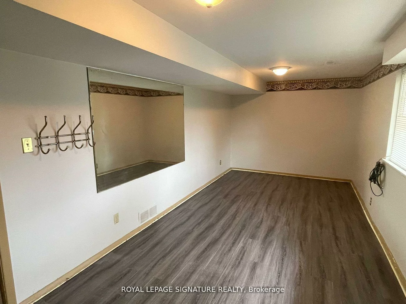 181, Third Line, 1017 - SW Southwest, Oakville