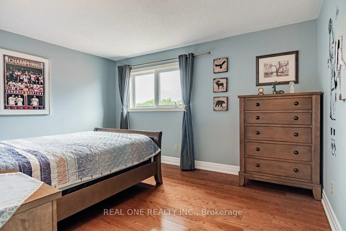 2048, Grand, 1018 - WC Wedgewood Creek, Oakville