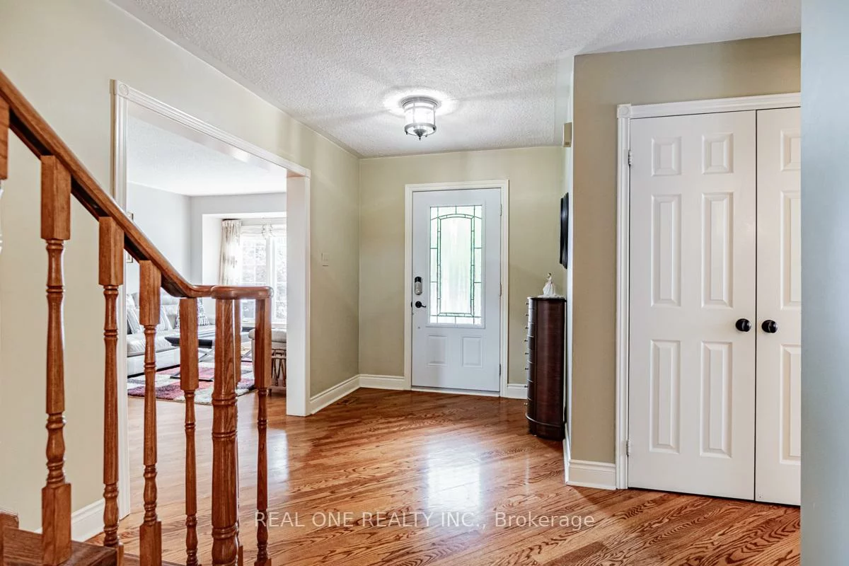 2048, Grand, 1018 - WC Wedgewood Creek, Oakville