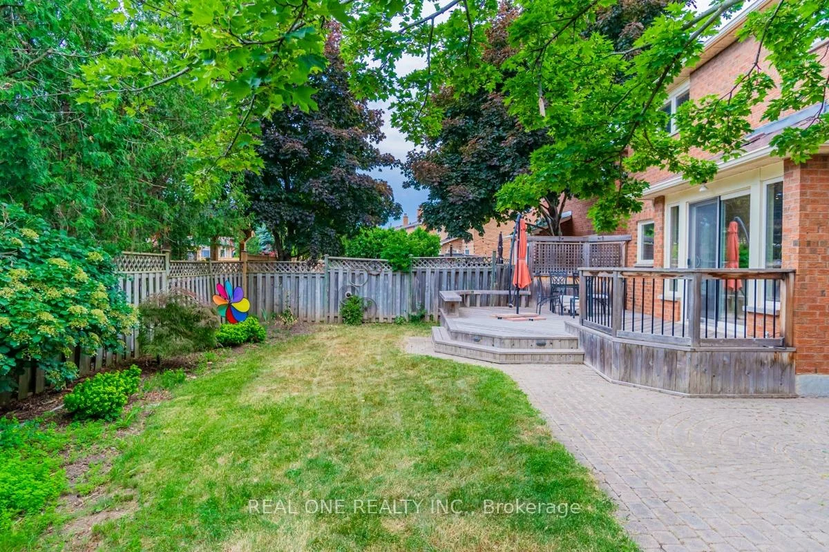 2048, Grand, 1018 - WC Wedgewood Creek, Oakville