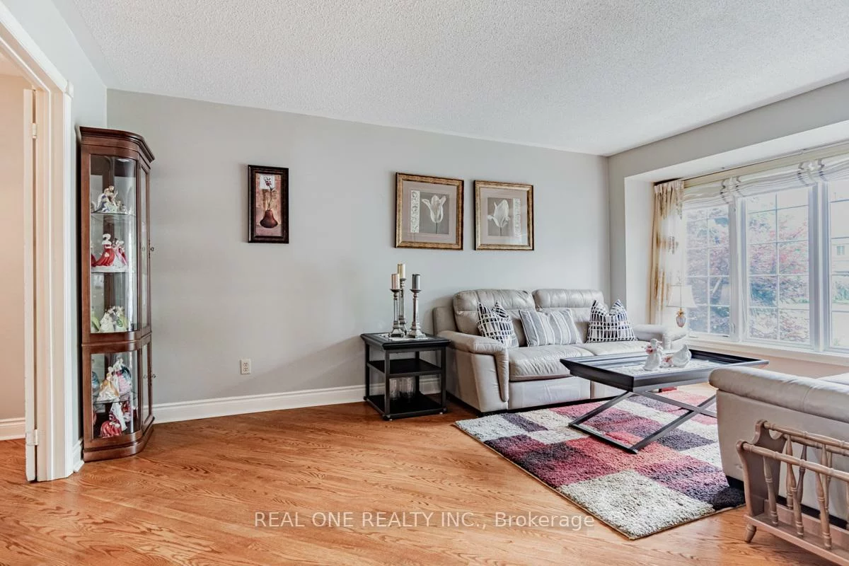 2048, Grand, 1018 - WC Wedgewood Creek, Oakville