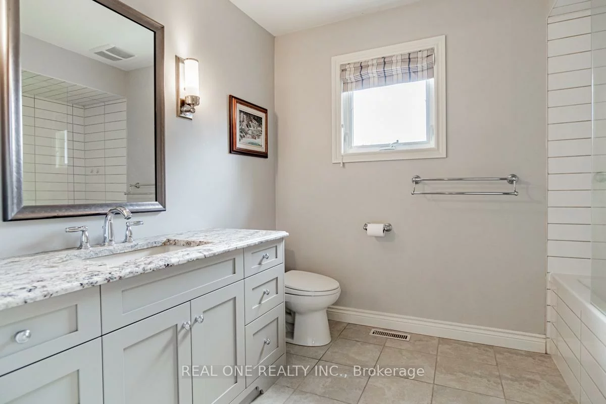2048, Grand, 1018 - WC Wedgewood Creek, Oakville