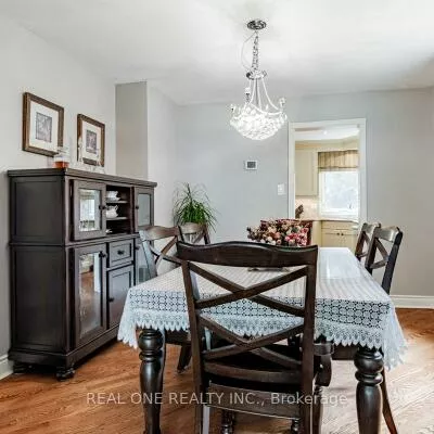 2048, Grand, 1018 - WC Wedgewood Creek, Oakville