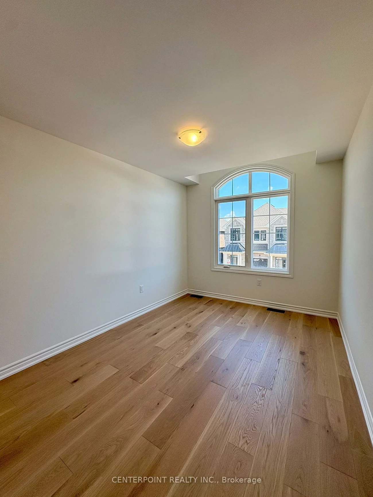 3084, Harvard, 1010 - JM Joshua Meadows, Oakville
