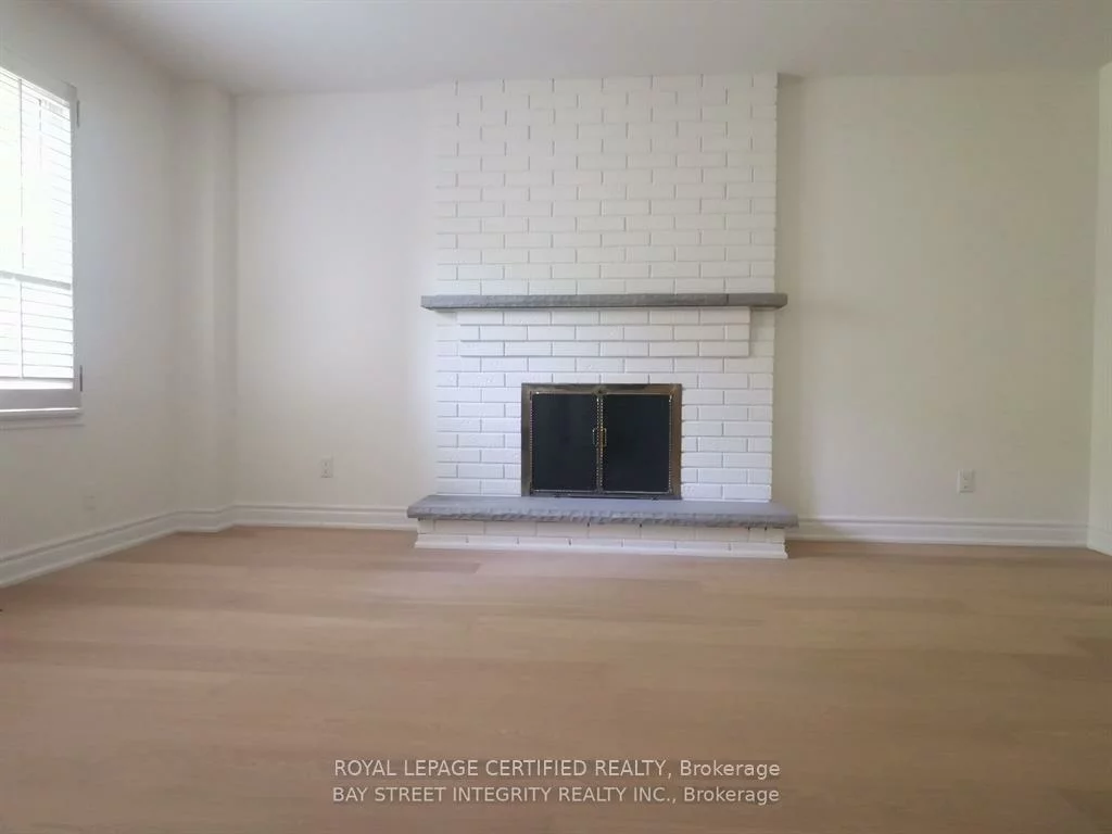 2101, Madden, 1015 - RO River Oaks, Oakville