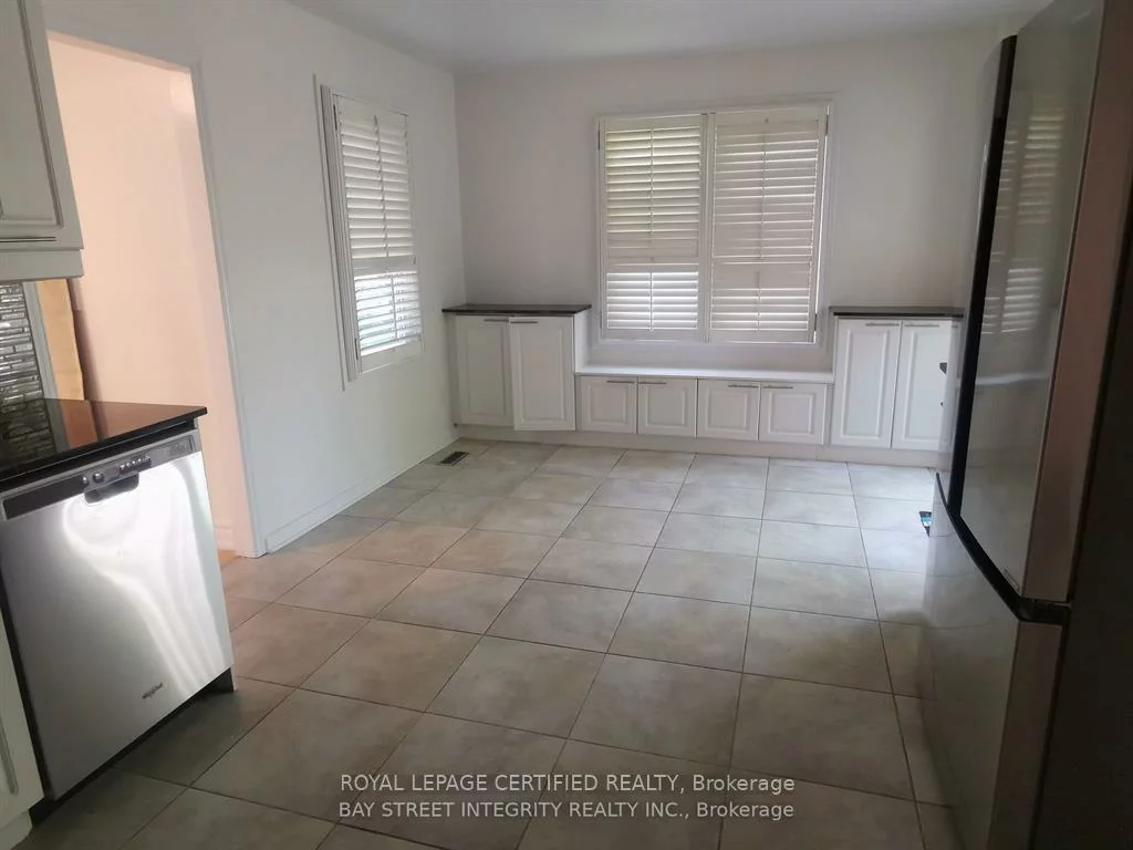 2101, Madden, 1015 - RO River Oaks, Oakville