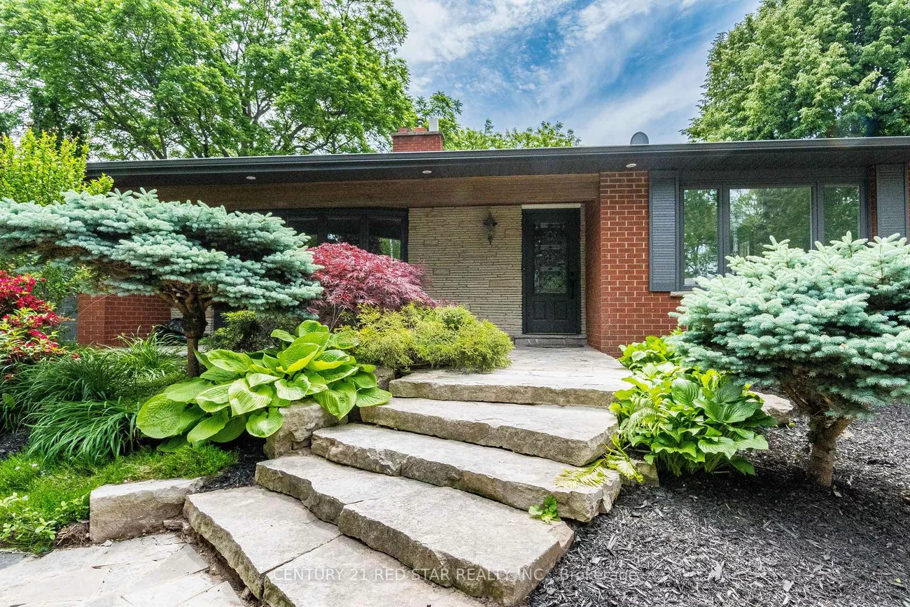 1448, Willowdown, 1017 - SW Southwest, Oakville