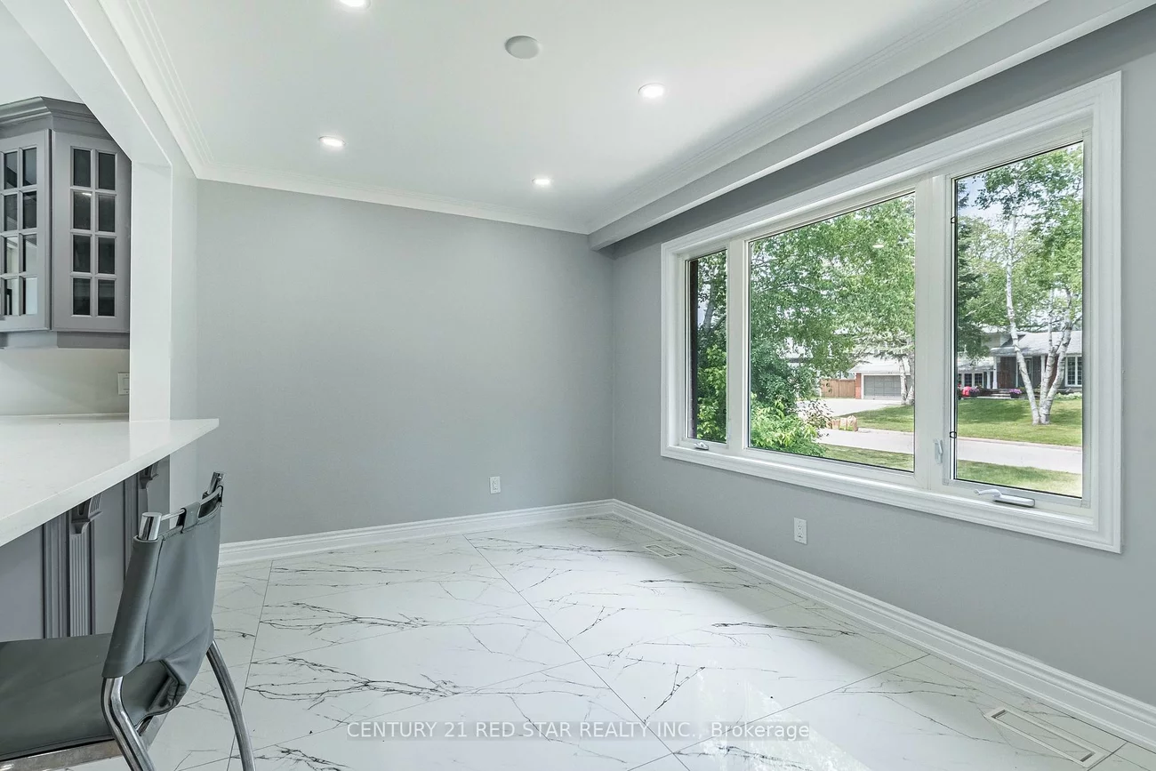 1448, Willowdown, 1017 - SW Southwest, Oakville