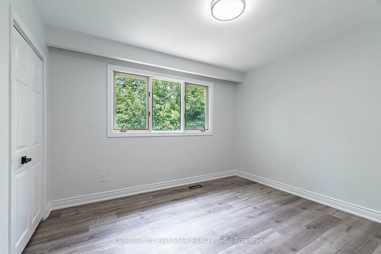 1448, Willowdown, 1017 - SW Southwest, Oakville