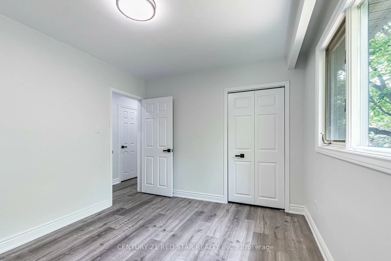 1448, Willowdown, 1017 - SW Southwest, Oakville