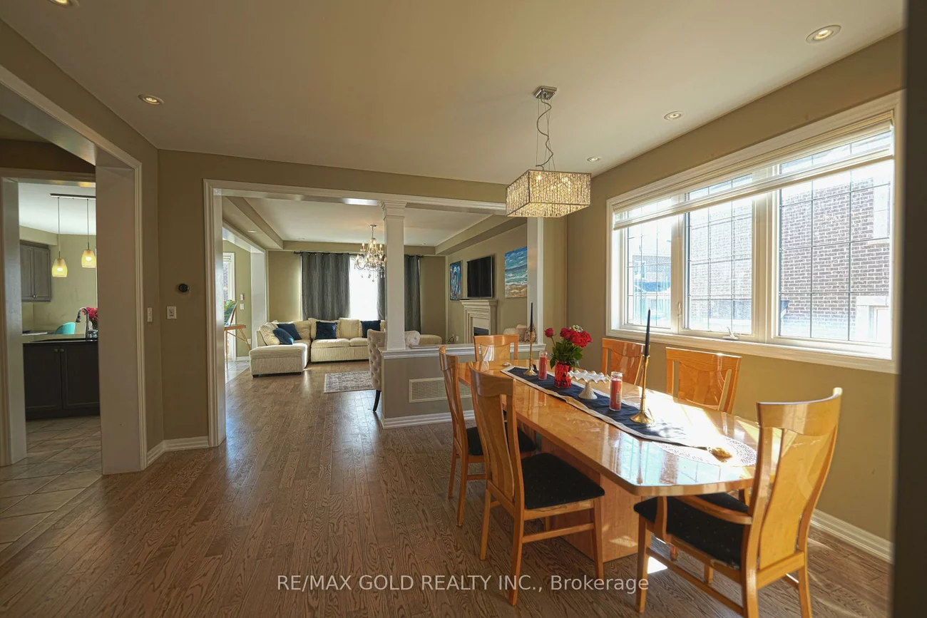 3156, Ernest Appelbe, 1008 - GO Glenorchy, Oakville