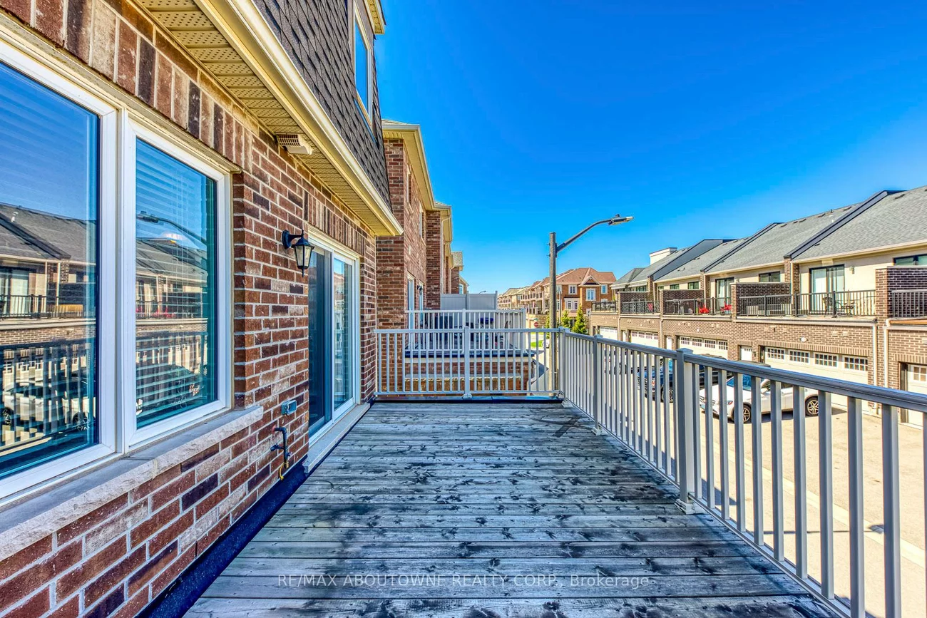 212, ELLEN DAVIDSON, 1008 - GO Glenorchy, Oakville