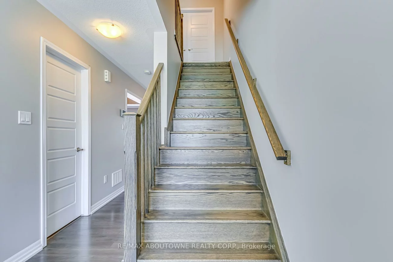 212, ELLEN DAVIDSON, 1008 - GO Glenorchy, Oakville