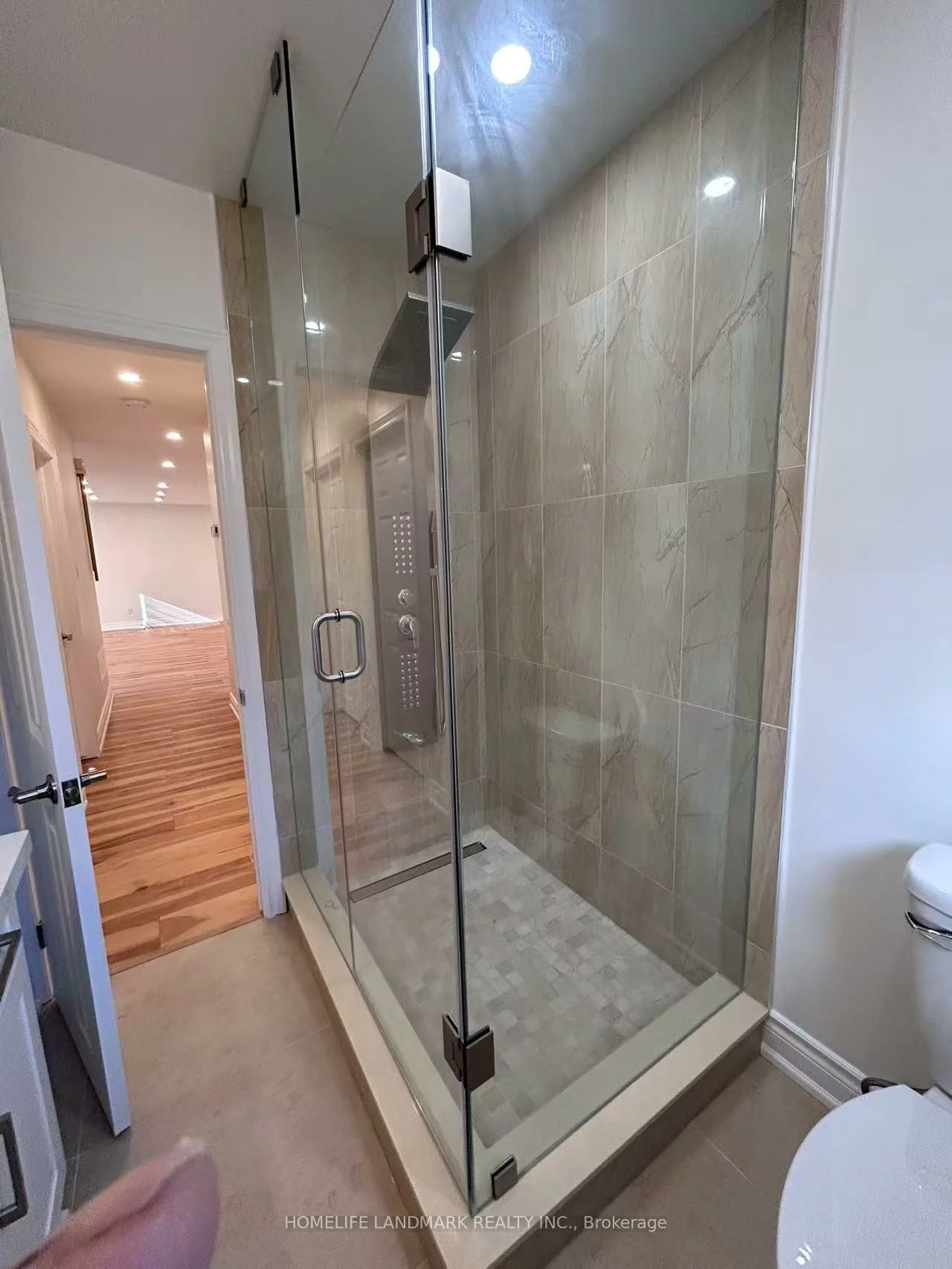 490, Pineland, 1020 - WO West, Oakville